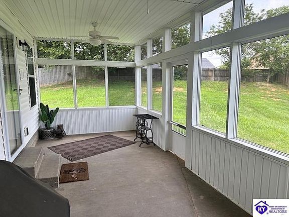 4th image of 525 Winding Creek Ct