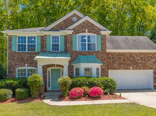 290 Beckenham Walk Dr, Dacula, GA 30019