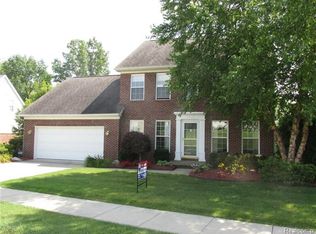 5172 Pentwater Dr, Howell, MI