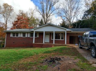 152 Eldorado Village Dr, Clarkesville, GA 30523