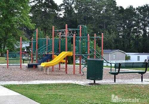 2nd image of 130 Hillcrest Ave