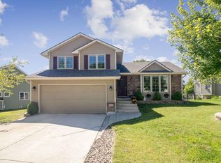 4710 Sawyers Dr, Des Moines, IA 50310