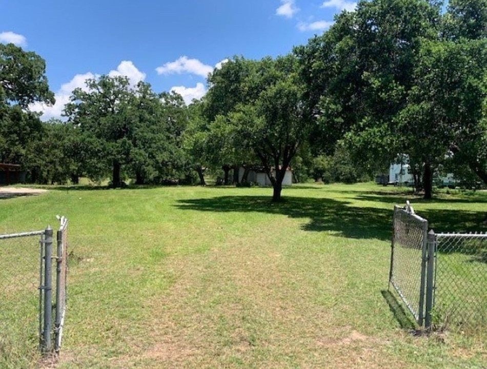 1st image of 9601 Valley View Dr