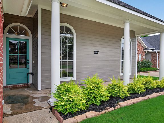 2nd image of 1006 Azalea Garden Dr