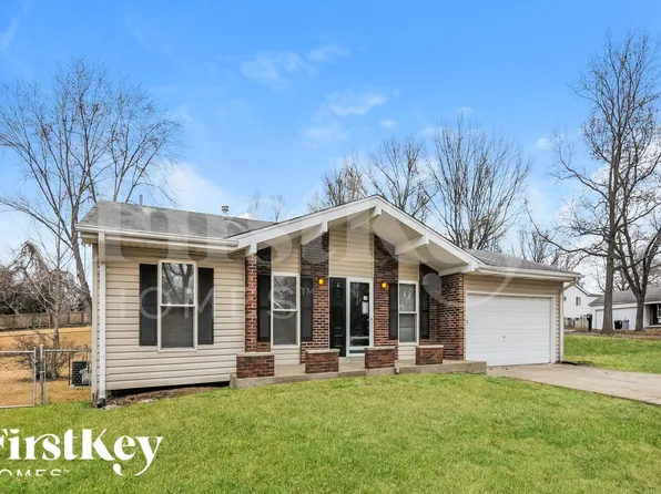 14389 Wild Fox Ct, Florissant, MO 63034
