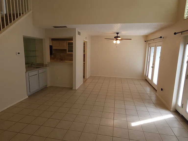 631 Cimarron Trl — Photo 101