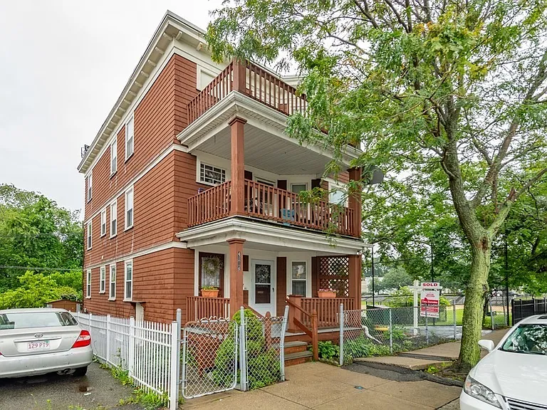 4114 Washington St #3 — Photo 14