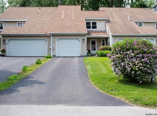 32 Grant Hill Ct, Clifton Park, NY 12065
