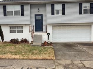 602 Williams Ave, Williamstown, WV 26187