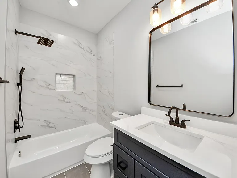 1307 Laskey St — Photo 4