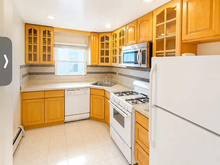 205 E Broadway #6B — Photo 7