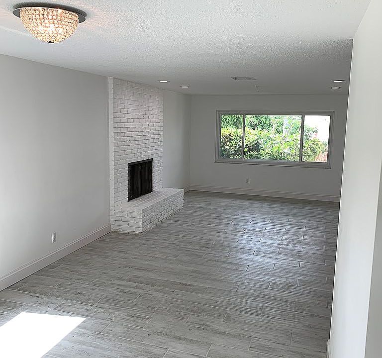 1st image of 115 12th St
