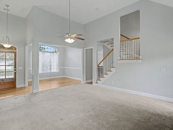 3rd image of 158 Ashley Ln NE