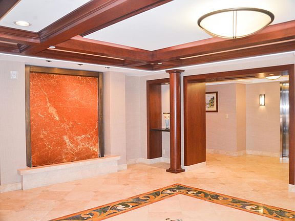 La Fontana Water Feature in the Lobby