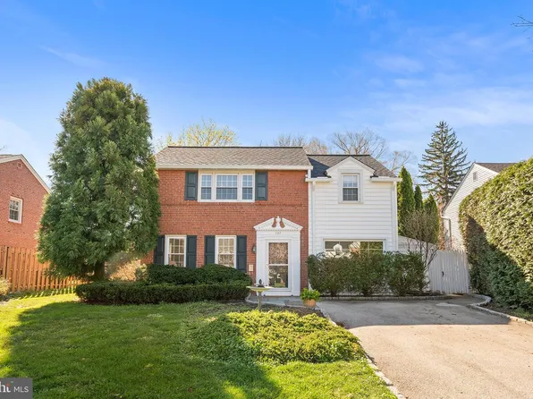 137 Barcladen Rd, Bryn Mawr, PA 19010