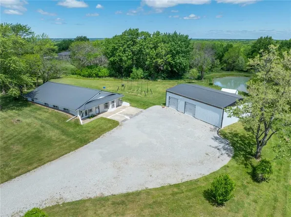 11357 6th Hwy, Winston, MO 64689