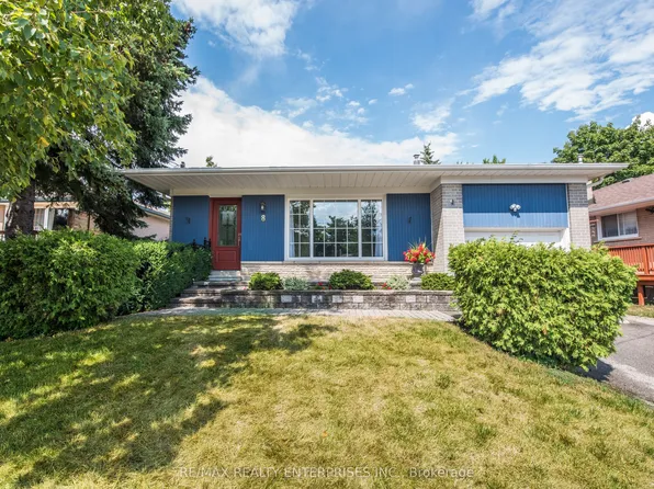 8 Weber Dr, Halton Hills, ON L7G 1C2