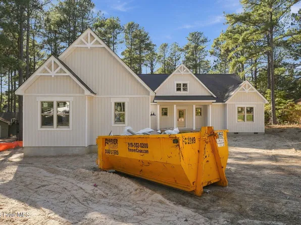 120 Drumar Court, Southern Pines, NC 28387