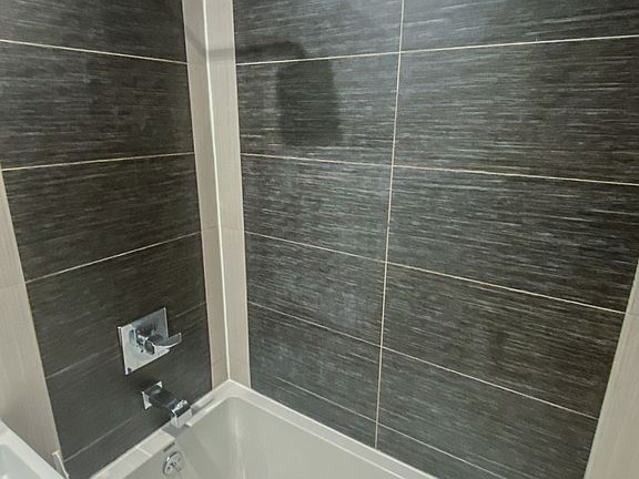 5th image of 841 Kent Ave #4RF