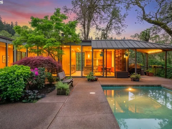 1990 Parkside Dr, Eugene, OR 97403