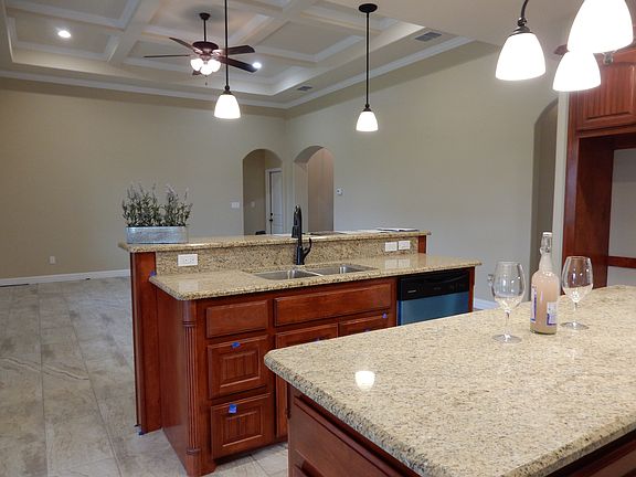3rd image of 4002 Saloumeh Way
