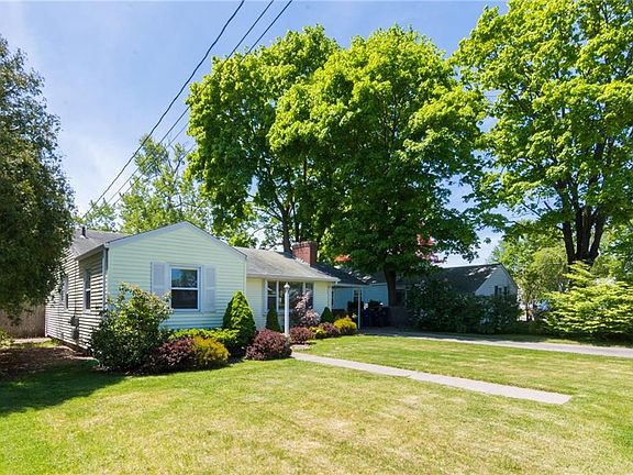 4th image of 310 Hillard Ave