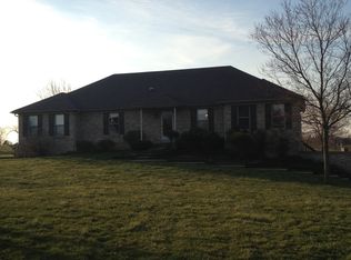 107 Country Ln, Georgetown, KY 40324