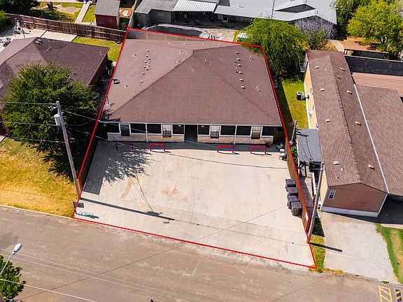 2nd image of 1016 Ritchie Rd