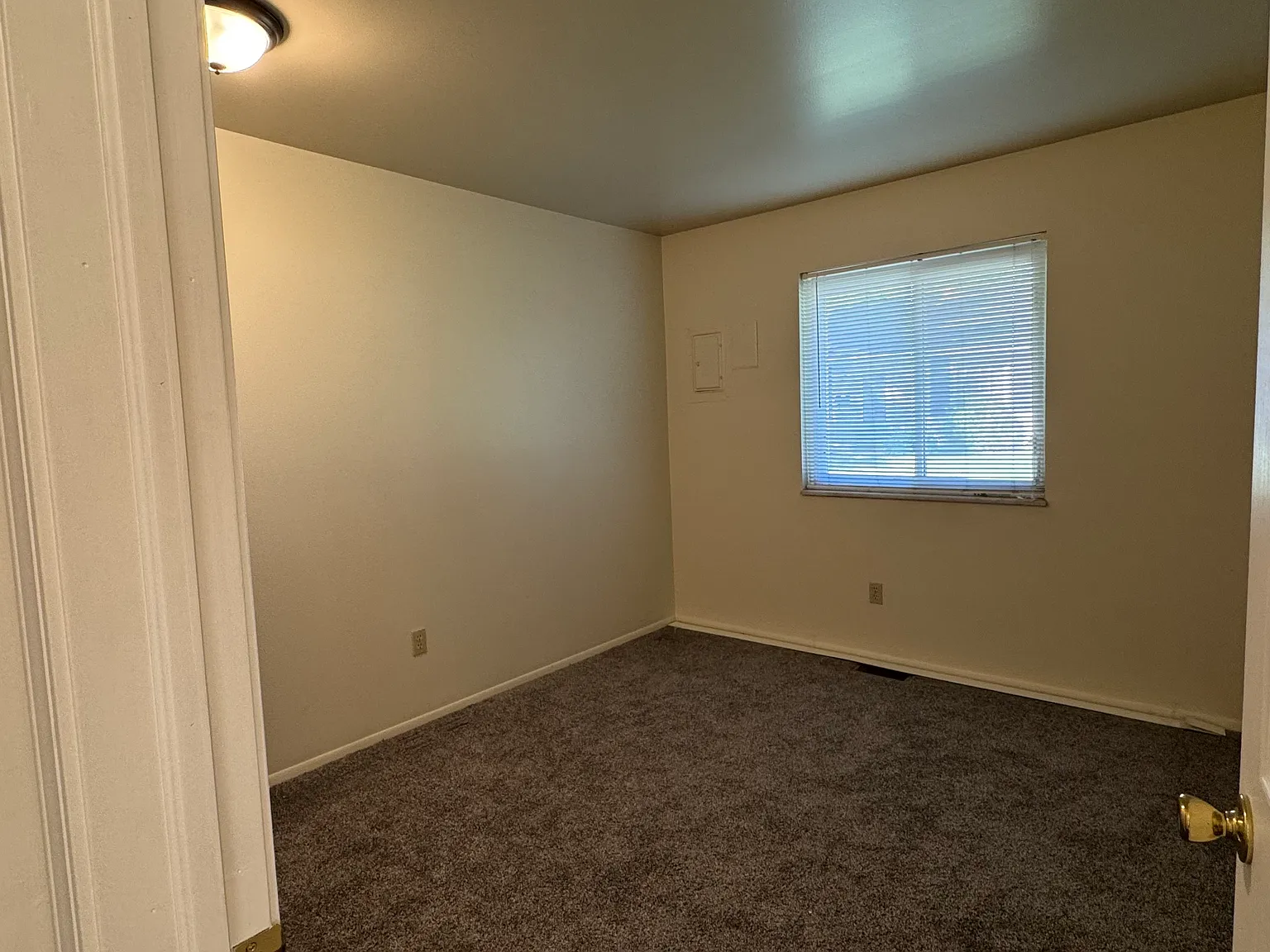 2 bed, 900 sqft, $1,375 — Photo 4