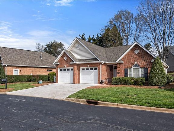 2nd image of 109 Sterling Point Ct