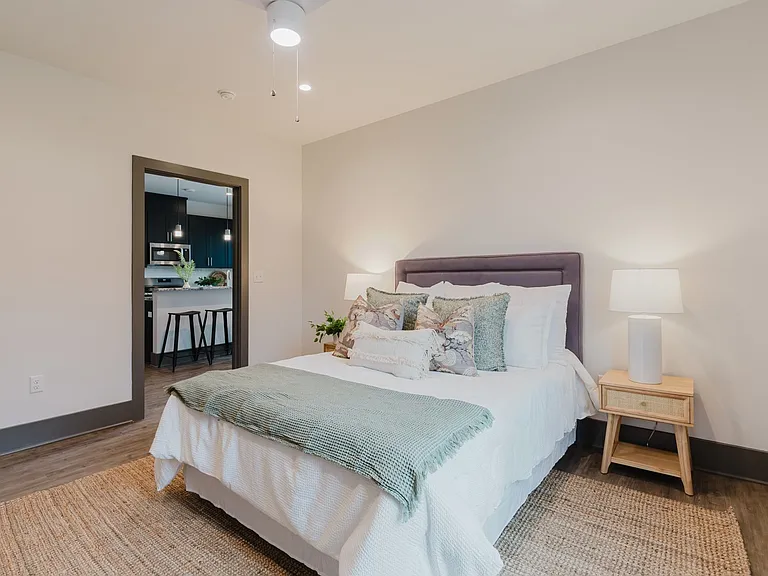 25 Minetta Ln #201 — Photo 23