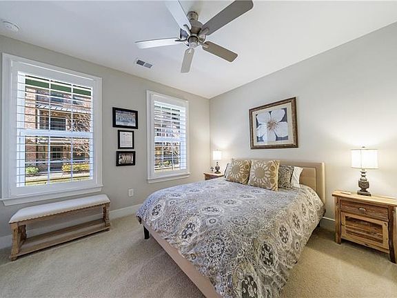 4th image of 767 Hadley Ln