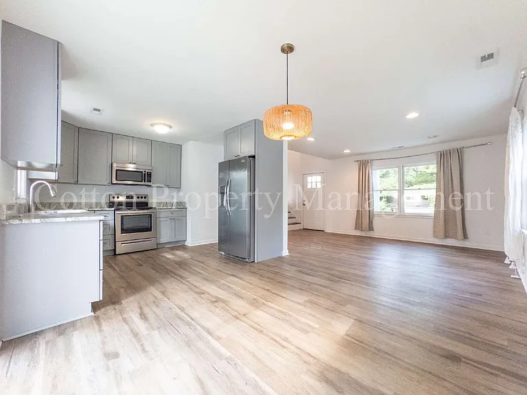 824 Haymarket Ln — Photo 12