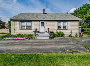 31 Park St, Saco, ME 04072