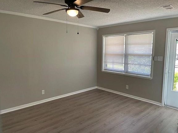 2nd image of 2705 27th Ave N #1