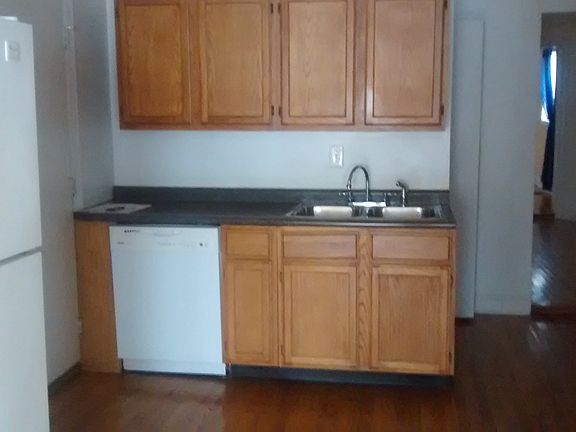 5th image of 3700 S Wallace St #1