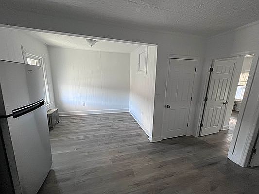 3rd image of 57-61 58th Pl #1