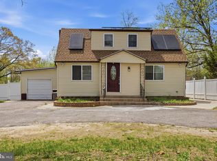 28 Hartford Rd, Delran, NJ 08075