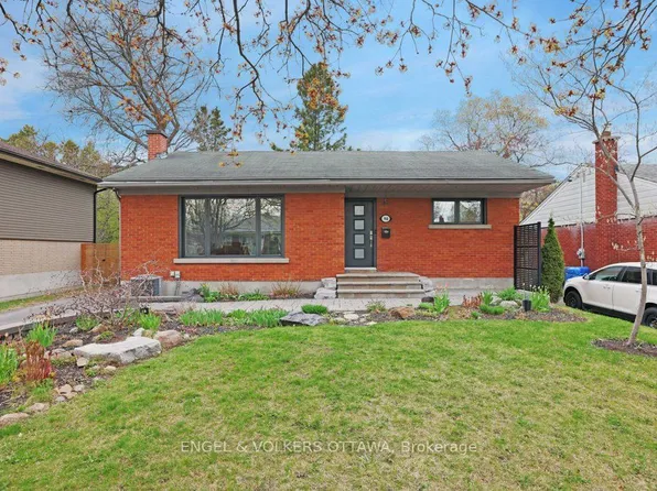968 Arkell St, Ottawa, ON K2B 5R3