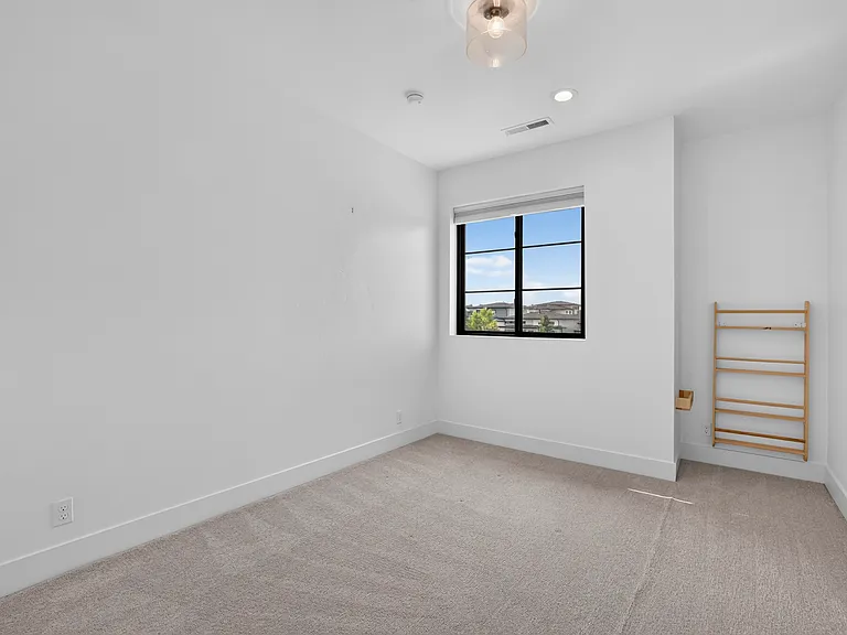 2100 E Island Cove Ln — Photo 24