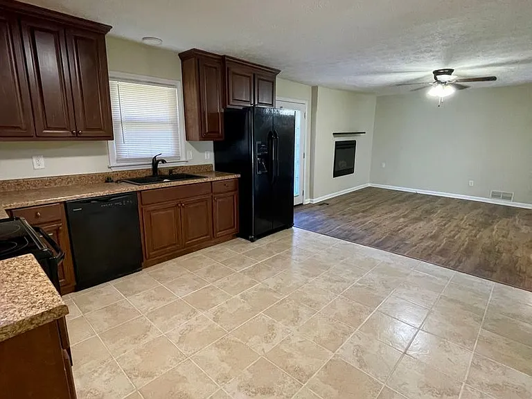 55 Mangham Rd — Photo 6