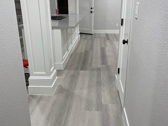 4th image of 5709 Angelina Ave