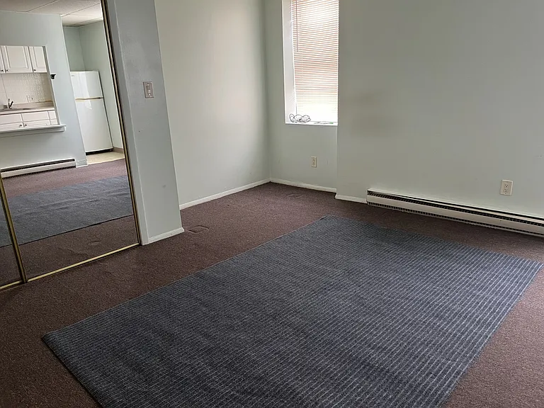6121 Ridge Ave #C — Photo 1
