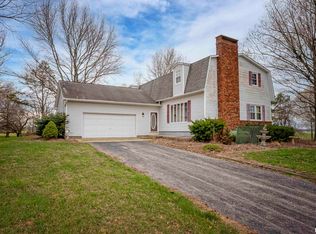 1203 Golf Course Rd, Marion, IL 62959