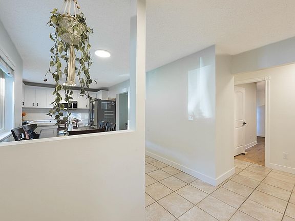 4th image of 8280 Manson St