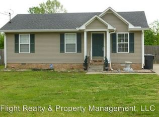 250 Hugh Hunter Rd, Oak Grove, KY 42262