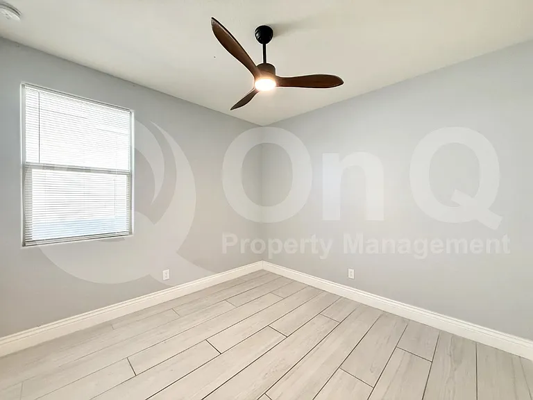 18797 W Becker Ct — Photo 15