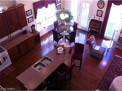 4th image of 601 Shallow Creek Cir