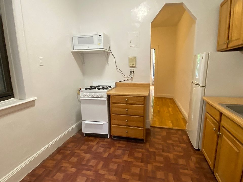 1st image of 238 E 89th St APT 2B