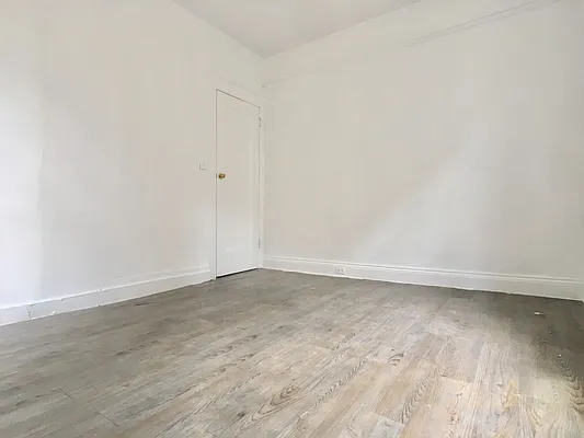 Rented by Sovereign Associates | media 9